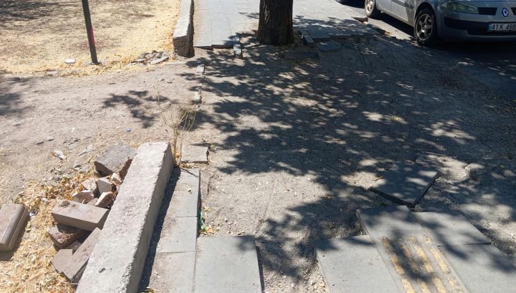 Diyarbakır’ın Tarihin ilçesine bu görüntüler yakışmıyor