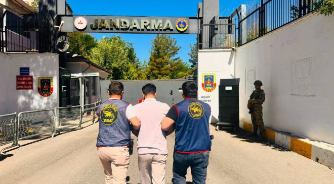 Diyarbakır’da jandarmadan geniş çaplı operasyon: 145 aranan kişi yakalandı