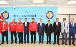 Bakan Kacır’dan Dicle Üniversitesi’ne TEKNOFEST övgüsü