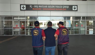 Diyarbakır’da jandarmadan peş peşe operasyon: 86 aranan kişi yakalandı