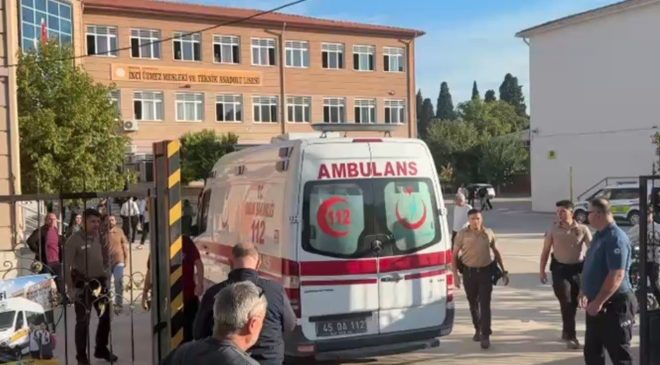 Bakan Gürlek: 2’si ağır 11 öğrencinin yaralandığı silahlı saldırıyla ilgili 4 kişi gözaltında