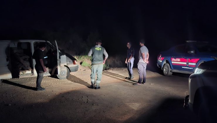 Bozyazı’da usulsüz orman emvali alan şahıslar yakalandı