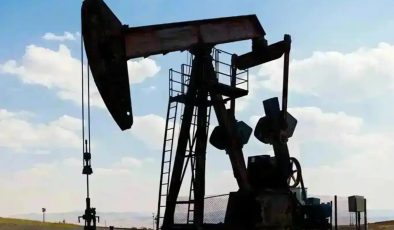 Brent petrol 98,53 dolardan işlem görüyor