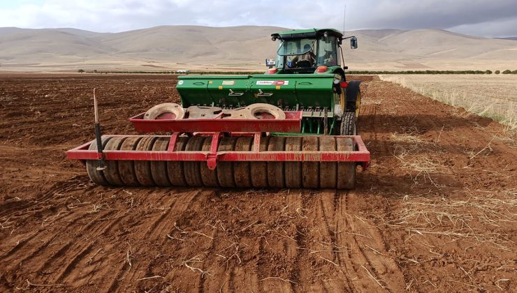 2027 yılında hasadı yapılacak buğdayın ekimine başlandı