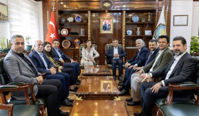 Diyarbakır’da Siyasi Zirve! Şimdi Gözler Yollarda