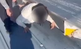 Bursa’da aranan şahıs çatı arasında yakalandı