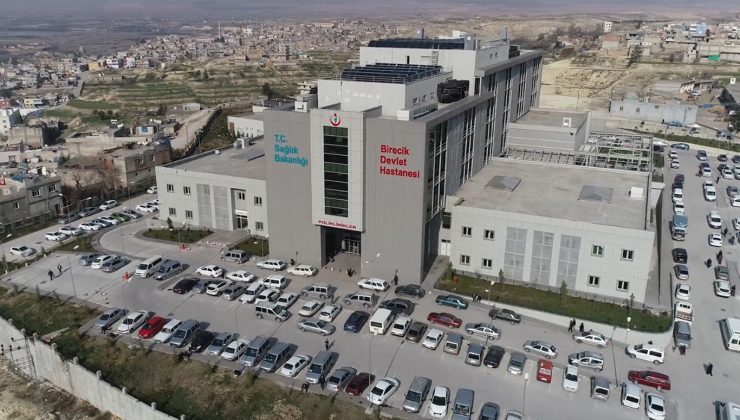 Şanlıurfa’da iki otomobil çarpıştı: 1 ölü, 7 yaralı