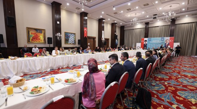 Mardin Valisi Akkoyun basın mensuplarıyla bir araya geldi