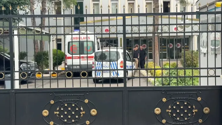 Diyarbakır Adliyesi’nde duruşma öncesi kavga: 2 yaralı, 6 gözaltı