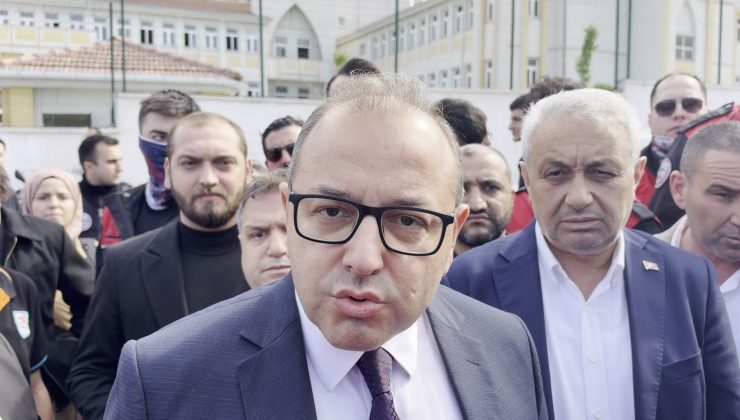 Esenyurt’ta okulda bıçaklı kavga: 2 öğrenci yaralandı
