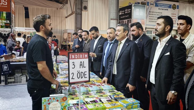 MHP Diyarbakır İl Başkanı Özcoşkun’dan Kitap Fuarı’na ziyaret