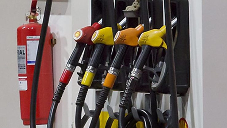 Motorin fiyatında 4,95 liralık indirim bekleniyor