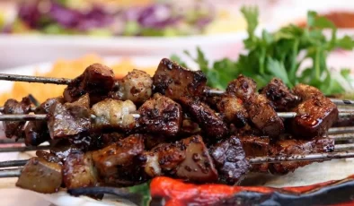 Diyarbakır’da ciğerci işletmesinin kebabında sakatat tespit edildi!