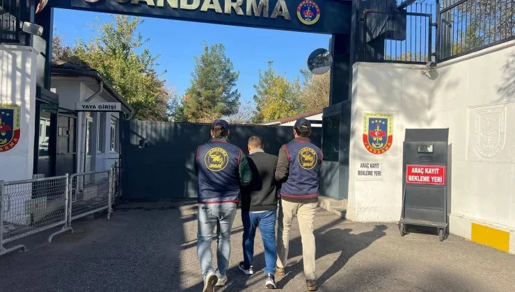 Diyarbakır’da Jandarmadan Dört Koldan Operasyon